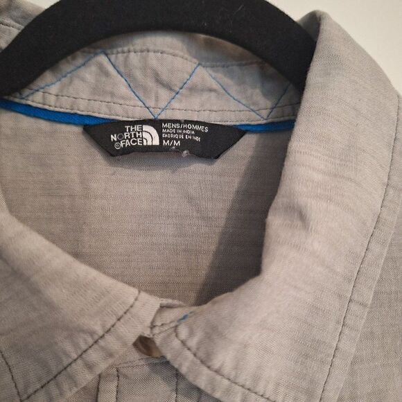 North Face Gray color button down size M - Picture 3 of 8